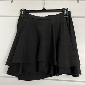 Black skort